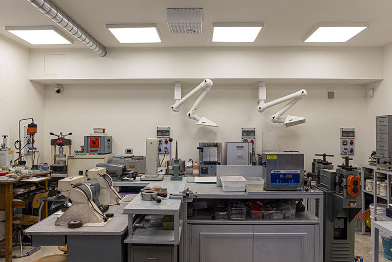 foto laboratorio arte orafa siracusa, Zappalà maestri orafi gioielleria